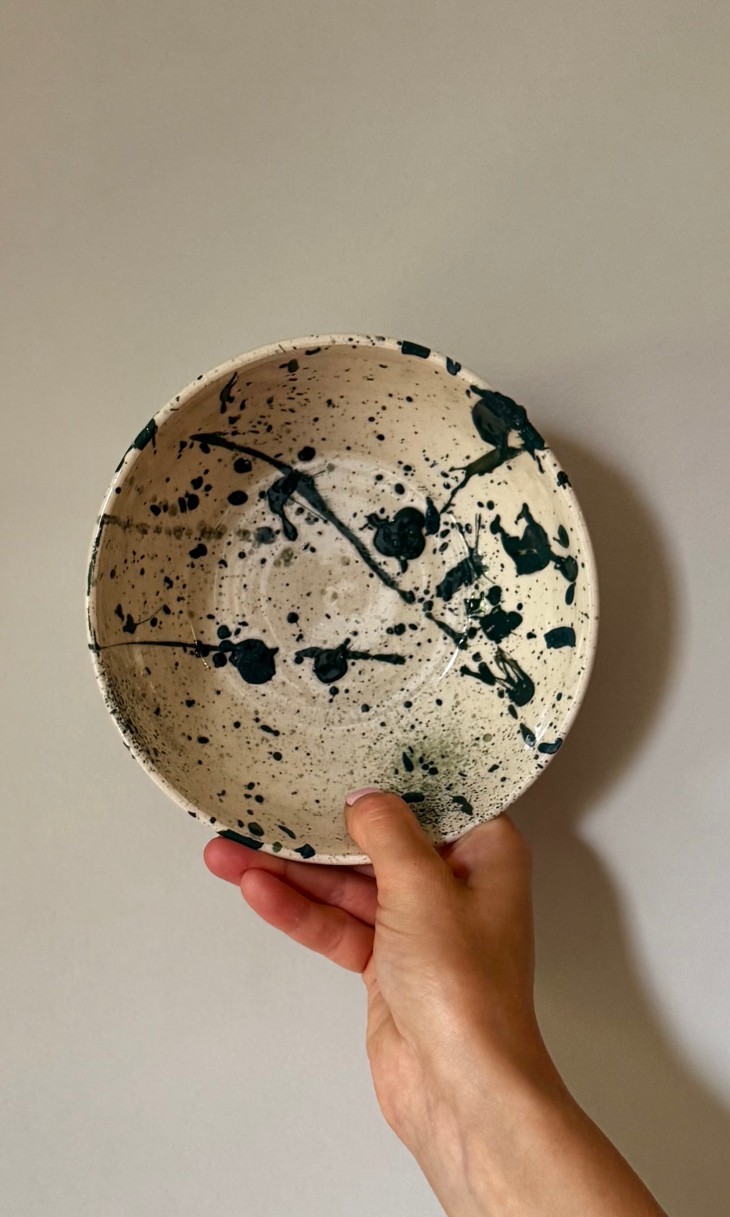 Sara's Porridge Bowl Green Splatter