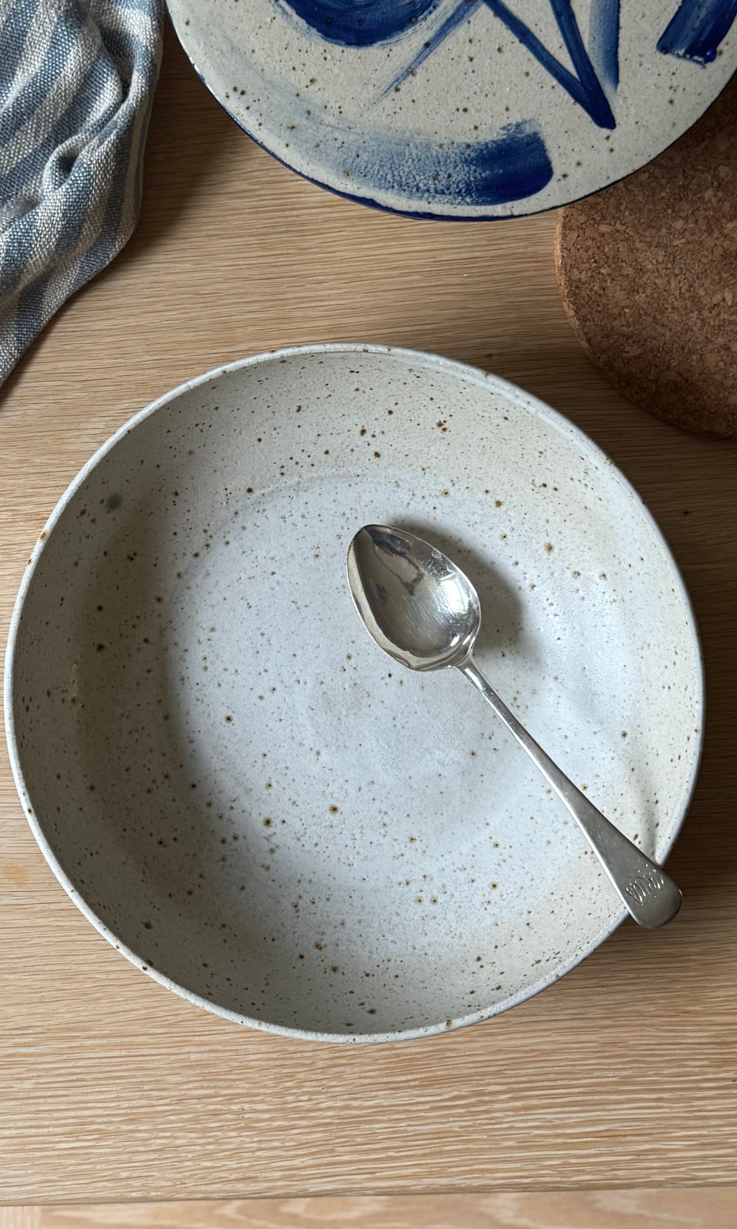 Feasting Bowl Oatmeal on Speckle Clay | I I