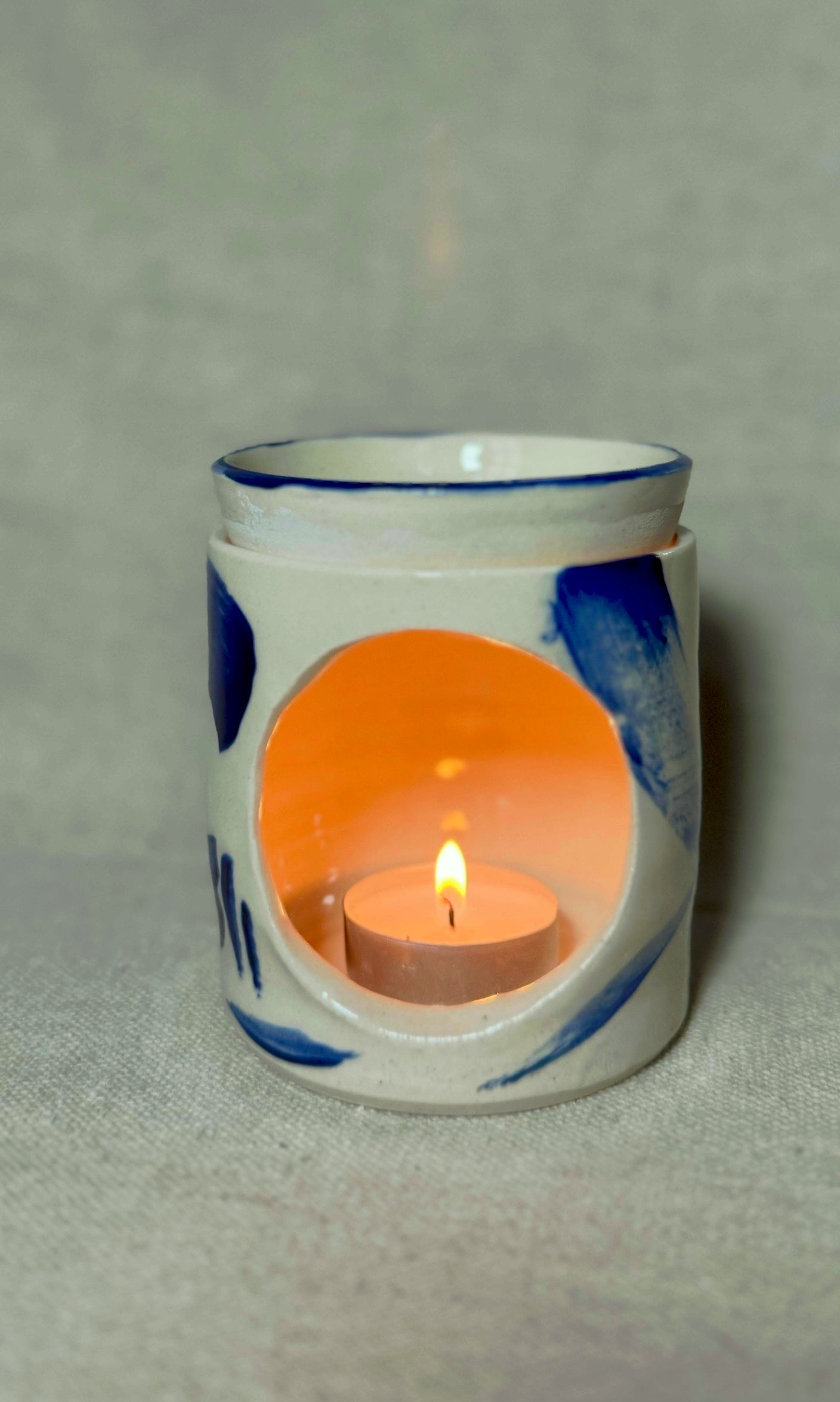 Oil Diffuser Blue Swoosh