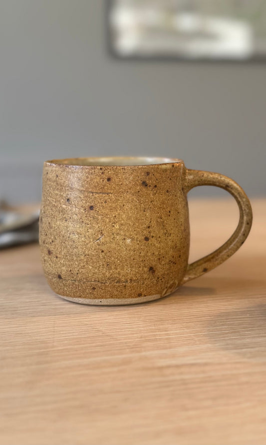 Mug in Amber