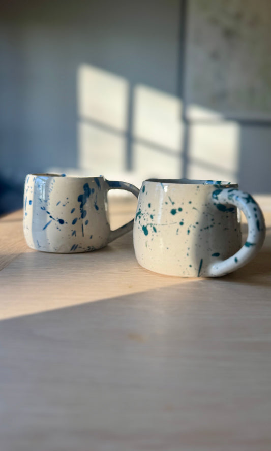 Mug in Green Splatter